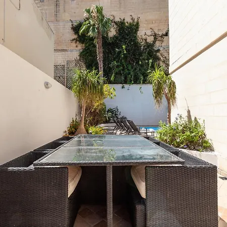 Bungalow With Super Pool Area With Wifi & Ac By 360 Estates 빌라 Saint Julian's