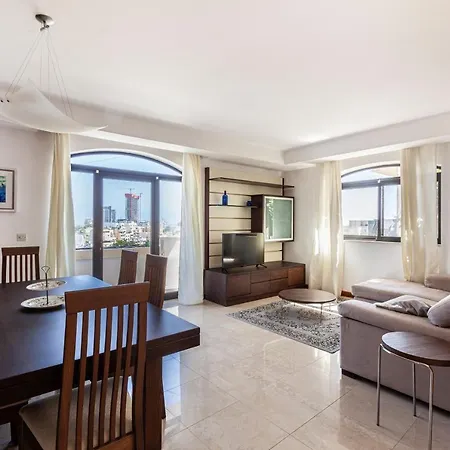 Villa Bungalow With Super Pool Area With Wifi & Ac By 360 Estates